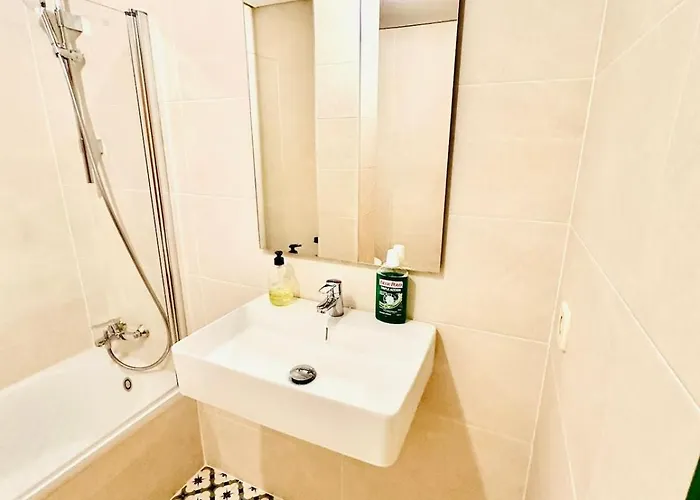 Bahia - Front Line Santoña